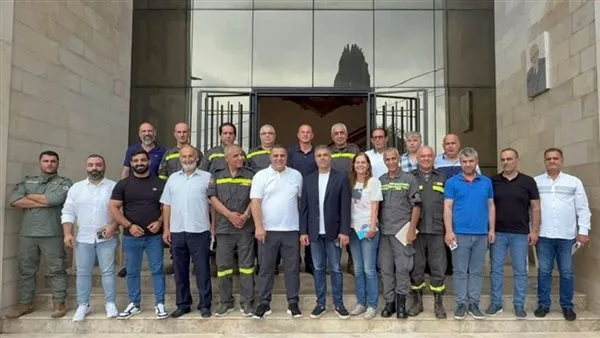 الدفاع المدني يعزز التعاون مع جمعيات بلديات عكار لحماية الغابات والموارد الحرجية الدفاع المدني يعزز التعاون مع جمعيات بلديات عكار لحماية الغابات والموارد الحرجية