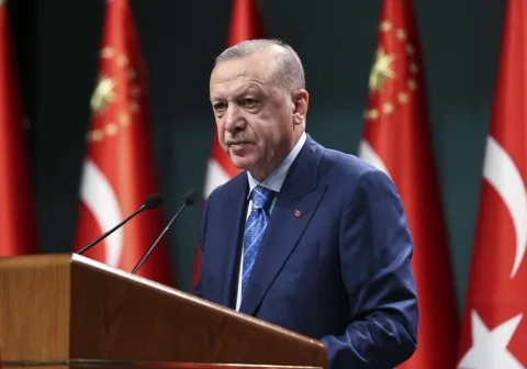 أردوغان: نسعى لتعزيز شراكتنا وتقوية روابط الأخوة مع الإمارات أردوغان: نسعى لتعزيز شراكتنا وتقوية روابط الأخوة مع الإمارات