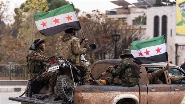السلطات السورية تسحب جميع قواتها من محافظة السويداء السلطات السورية تسحب جميع قواتها من محافظة السويداء