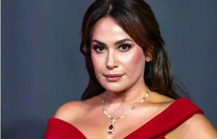 وفاة والدة الفنانة هند صبري.. “تعرف على موعد الصلاة على الفقيدة” وفاة والدة الفنانة هند صبري.. “تعرف على موعد الصلاة على الفقيدة”
