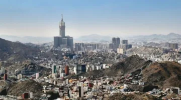تحديث المعلومات وتصحيح الفعاليات في مكة