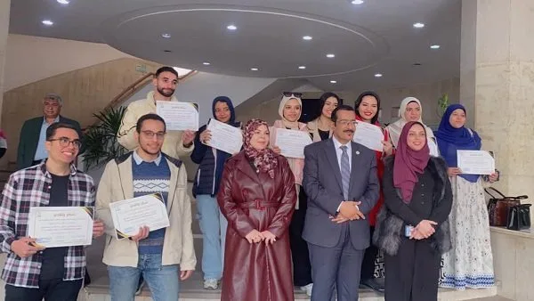 كلية التربية بجامعة حلوان تحقق نجاحًا جديدًا في المشروع الوطني لمكافحة الأمية للعام الثالث على التوالي كلية التربية بجامعة حلوان تحقق نجاحًا جديدًا في المشروع الوطني لمكافحة الأمية للعام الثالث على التوالي