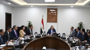 استعراض أحدث المستجدات حول مشروع قانون المناطق الاقتصادية المركزية للأعمال والمال