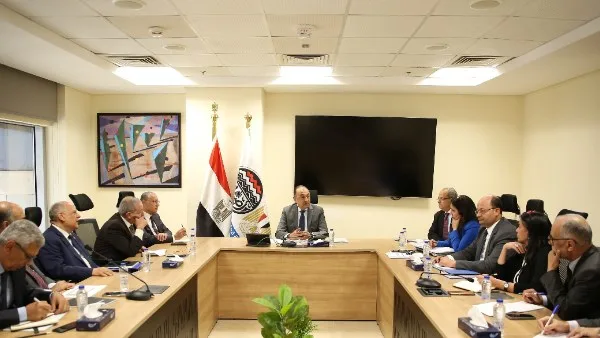 وزير قطاع الأعمال العام: تعزيز التعاون مع القطاع الخاص واستقطاب الاستثمارات للفرص المتميزة في الشركات التابعة
