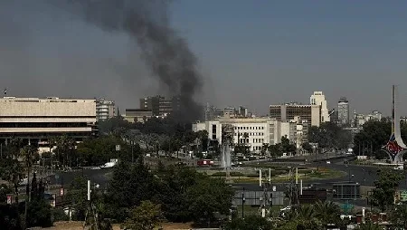 رفض عربي وإسلامي للاعتداءات الإسرائيلية على سوريا واستدعاء لموقف دولي. رفض عربي وإسلامي للاعتداءات الإسرائيلية على سوريا واستدعاء لموقف دولي.