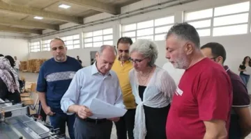“تقديم بدلات عادلة للمصححين”… وزيرة التربية تزور مركز تصحيح الامتحانات الرسمية