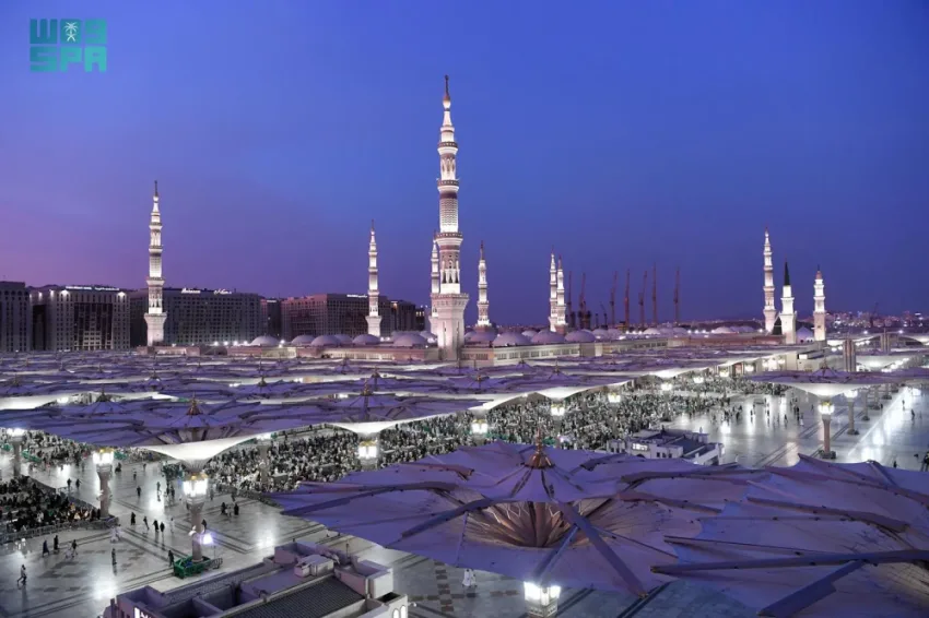 أكثر من 40 مليون زائر يؤدون الصلاة في المسجد النبوي خلال موسم الحج 1446هـ أكثر من 40 مليون زائر يؤدون الصلاة في المسجد النبوي خلال موسم الحج 1446هـ