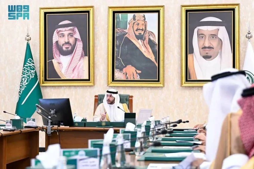 محافظ الطائف يتولى رئاسة الاجتماع العشرون للمجلس المحلي محافظ الطائف يتولى رئاسة الاجتماع العشرون للمجلس المحلي