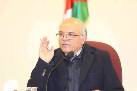 منتدى الحموري في عمان يشهد حضور الدكتور وليد عبد الحي منتدى الحموري في عمان يشهد حضور الدكتور وليد عبد الحي