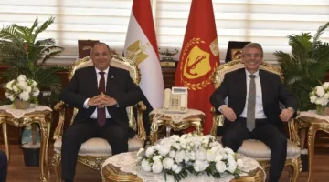 محافظ بورسعيد يلتقي برئيس مصلحة الجمارك لمناقشة سُبل تحسين إدارة المنافذ الجمركية