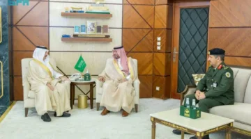 أمير المنطقة الشرقية يلتقي بمدير السجون بمناسبة تعيينه الجديد