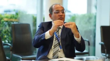 وزير المالية: نبحث إمكانية العودة إلى إصدار الصكوك بعد نجاح الطرح الأول لبيت التمويل الكويتي.