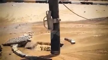 ننشر صورًا لصدوع في جانب طلعة محور حسب الله الكفراوي نتيجة لتسرب المياه.