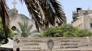 استنكار بطريركية الروم الأرثوذكس في القدس لقصف إسرائيل لكنيسة “العائلة المقدسة” التي تأوي نازحين.