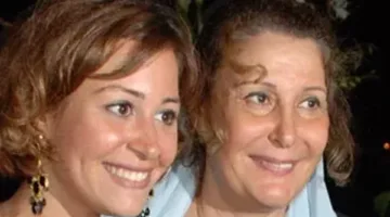 لحظات الوداع الأخيرة في حياة زيزي مصطفى، والدة منة شلبي، إثر أزمة قلبية.