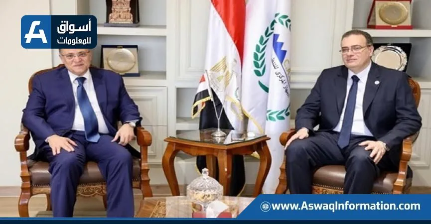 رئيس هيئة التنظيم والإدارة ورئيس هيئة الأدوية المصرية يناقشان تعزيز التعاون المشترك.