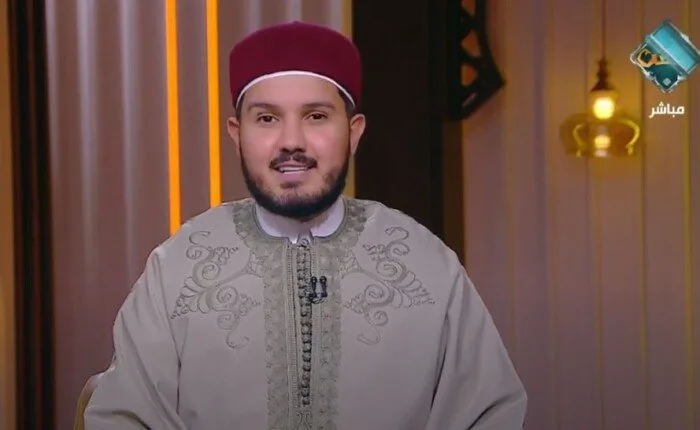 الشيخ أحمد الطلحي: هذا هو الوصف الذي قدمته أم معبد للنبي صلى الله عليه وسلم الشيخ أحمد الطلحي: هذا هو الوصف الذي قدمته أم معبد للنبي صلى الله عليه وسلم