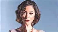 منة شلبي: أشكر الله والدتي بصحة جيدة.. وأود طمأنة كل من شعر بالقلق عليها.
