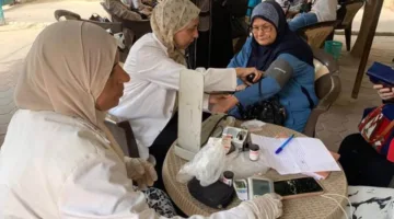 حملة “صحة 100 يوم” تقدم مليوني خدمة طبية مجانية في اليوم الأول.