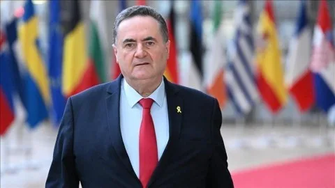 وزير الدفاع الإسرائيلي يتباحث في واشنطن بشأن اتفاقيات تسليح سرية لتعزيز العلاقات الثنائية وشراء أسلحة هجومية ودفاعية، ويشن هجومًا على الشرع.