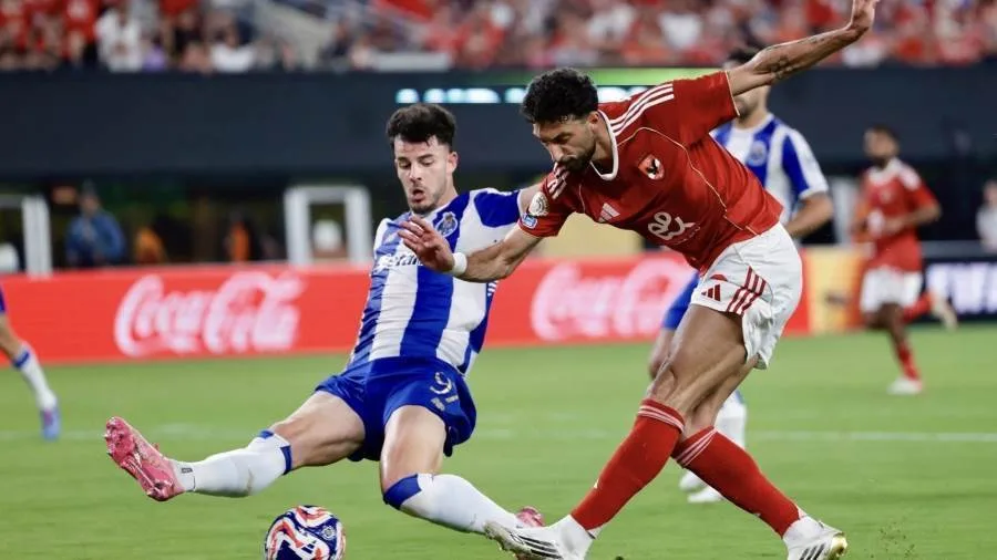 عاجل.. البومبر يجبر الأهلي على عرض عم سام والصفقة على وشك الانتهاء! عاجل.. البومبر يجبر الأهلي على عرض عم سام والصفقة على وشك الانتهاء!