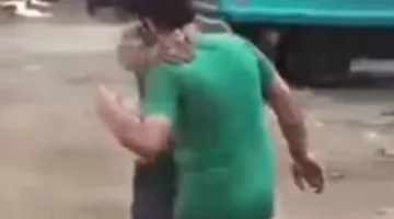 شبان يستهزئون بذوي الاحتياجات الخاصة بإطلاق كلب مفترس عليهم