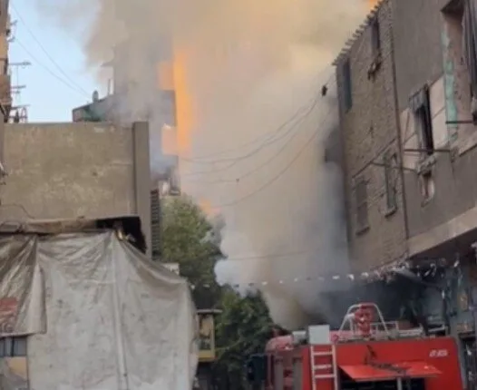 نشوب حريق كبير في متجر بالسيدة عائشة.. والدفاع المدني يسعى لإخماده