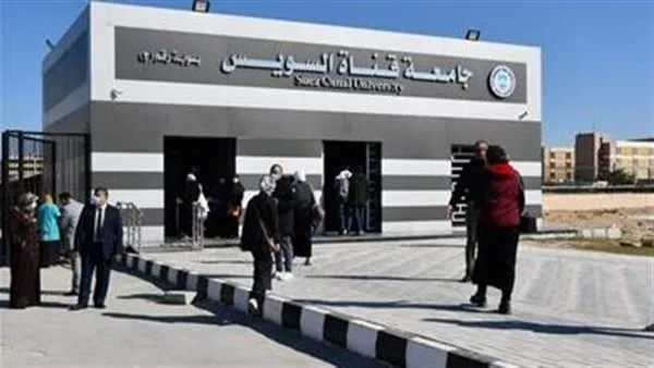 جامعة قناة السويس تطلق دورة تدريبية عن مهارات التواصل المؤسسي في كلية الألسن