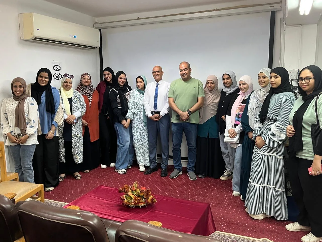 “إعداد الطلاب لاختبار القدرات في مجال التربية الفنية” – برنامج تدريبي بجامعة قناة السويس “إعداد الطلاب لاختبار القدرات في مجال التربية الفنية” – برنامج تدريبي بجامعة قناة السويس