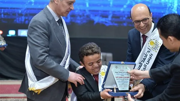 «أبطال التحدي في جامعة أسيوط».. محمد بدران يحقق الألقاب ويكسب 5 ميداليات ذهبية «أبطال التحدي في جامعة أسيوط».. محمد بدران يحقق الألقاب ويكسب 5 ميداليات ذهبية