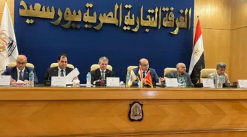 غرفة تجارة بورسعيد تبحث قضايا المنطقة الحرة مع رئيس هيئة الجمارك