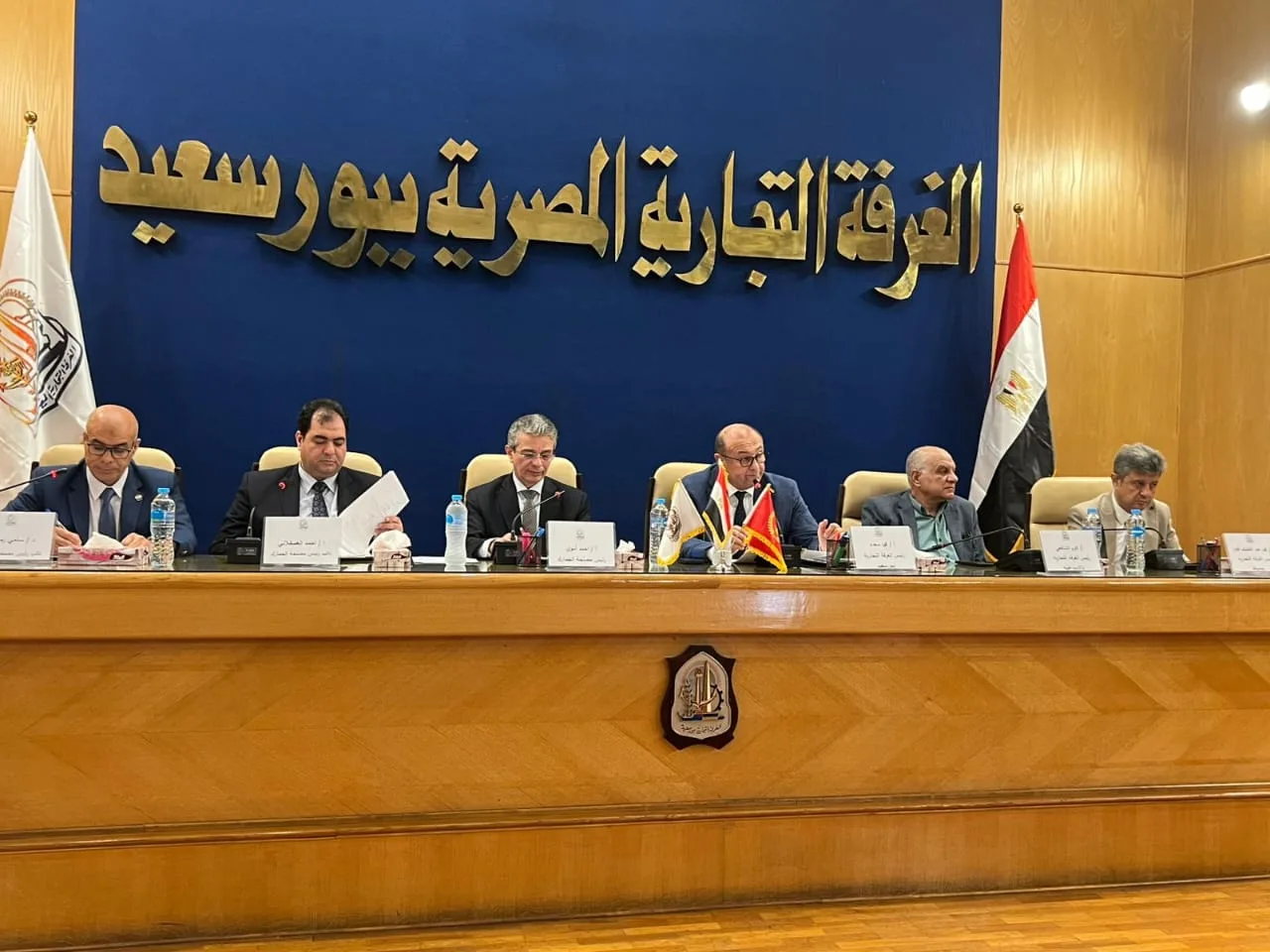غرفة تجارة بورسعيد تبحث قضايا المنطقة الحرة مع رئيس هيئة الجمارك غرفة تجارة بورسعيد تبحث قضايا المنطقة الحرة مع رئيس هيئة الجمارك