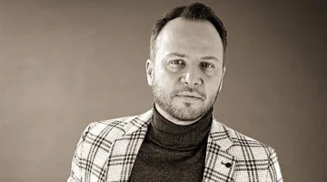 مكسيم خليل بعد تفاقم أحداث السويداء: الدم السوري واحد.. والانتقام يؤدي إلى الهلاك.