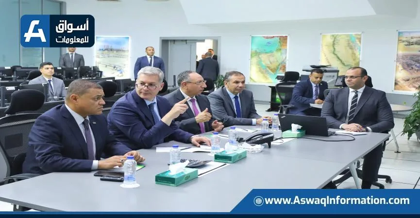 وزير البترول يراقب سير عملية ضخ الغاز في مجال الكهرباء والصناعات المختلفة وزير البترول يراقب سير عملية ضخ الغاز في مجال الكهرباء والصناعات المختلفة