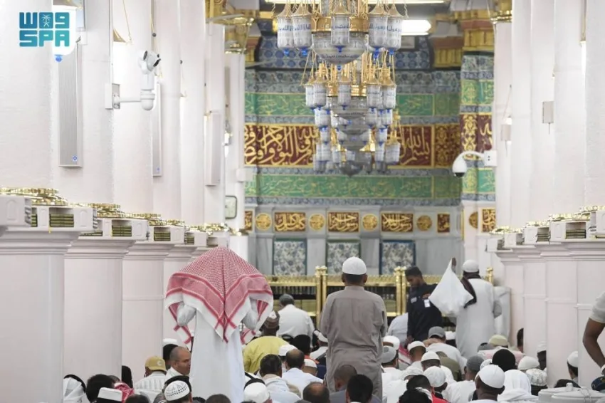 1.9 مليون زائر لأداء الصلاة في الروضة الشريفة خلال موسم حج 1446هـ 1.9 مليون زائر لأداء الصلاة في الروضة الشريفة خلال موسم حج 1446هـ