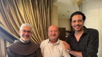 لطفي لبيب يظهر مجددًا بعد معركة صحية، واقفًا على قدميه