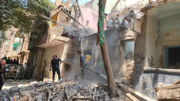 سر العمالة في الروبابيكيا: تفاصيل انهيار منزل بشكل غير متوقع في مصر القديمة