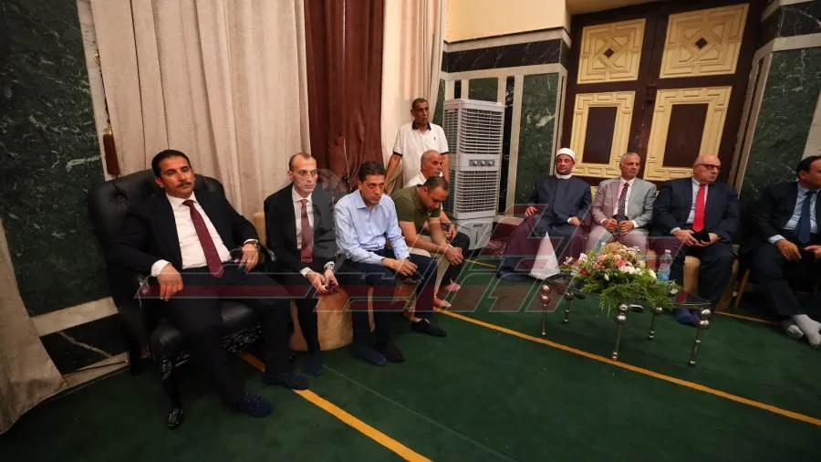 وزير الأوقاف ومفتي الجمهورية يناقشان استكمال تطوير الميدان الإبراهيمي وزير الأوقاف ومفتي الجمهورية يناقشان استكمال تطوير الميدان الإبراهيمي