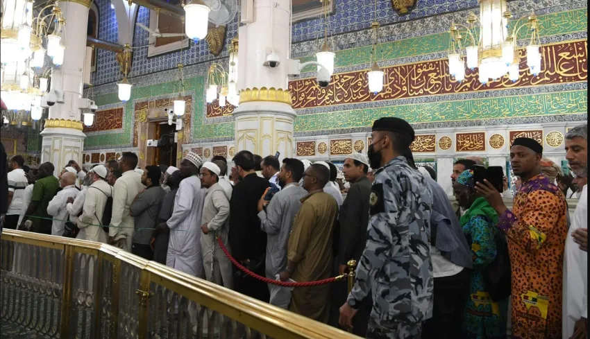 شؤون الحرمين: إدارة فعالة للحشود في المسجد النبوي شؤون الحرمين: إدارة فعالة للحشود في المسجد النبوي