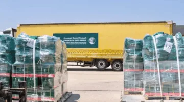 وصول المساعدات الإنسانية السعودية الثانية لدعم المتضررين من حرائق اللاذقية