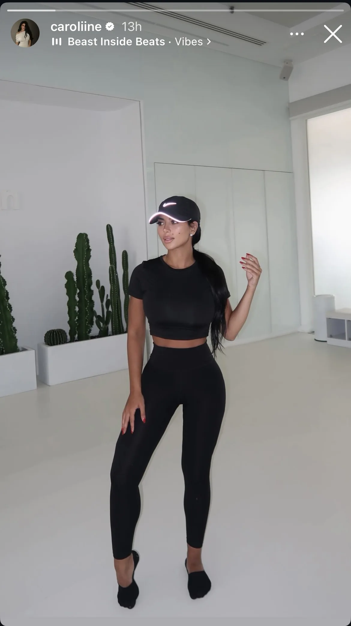 كارولين عزمي تتألق بالأ black على إنستجرام وتجذب الأنظار