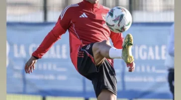 زيزو ينشر لقطات من تدريبات الأهلي في تونس لجمهوره