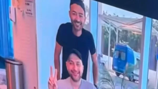 ساب البروفة: حسام حبيب يعبر عن امتنانه لهيثم شاكر على المسرح
