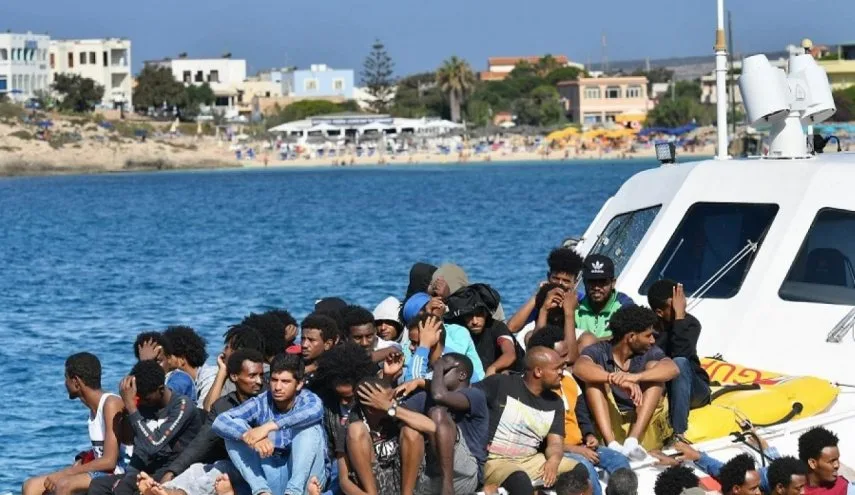لوفيجارو: حان الوقت لتستيقظ أوروبا لمواجهة أزمة الهجرة