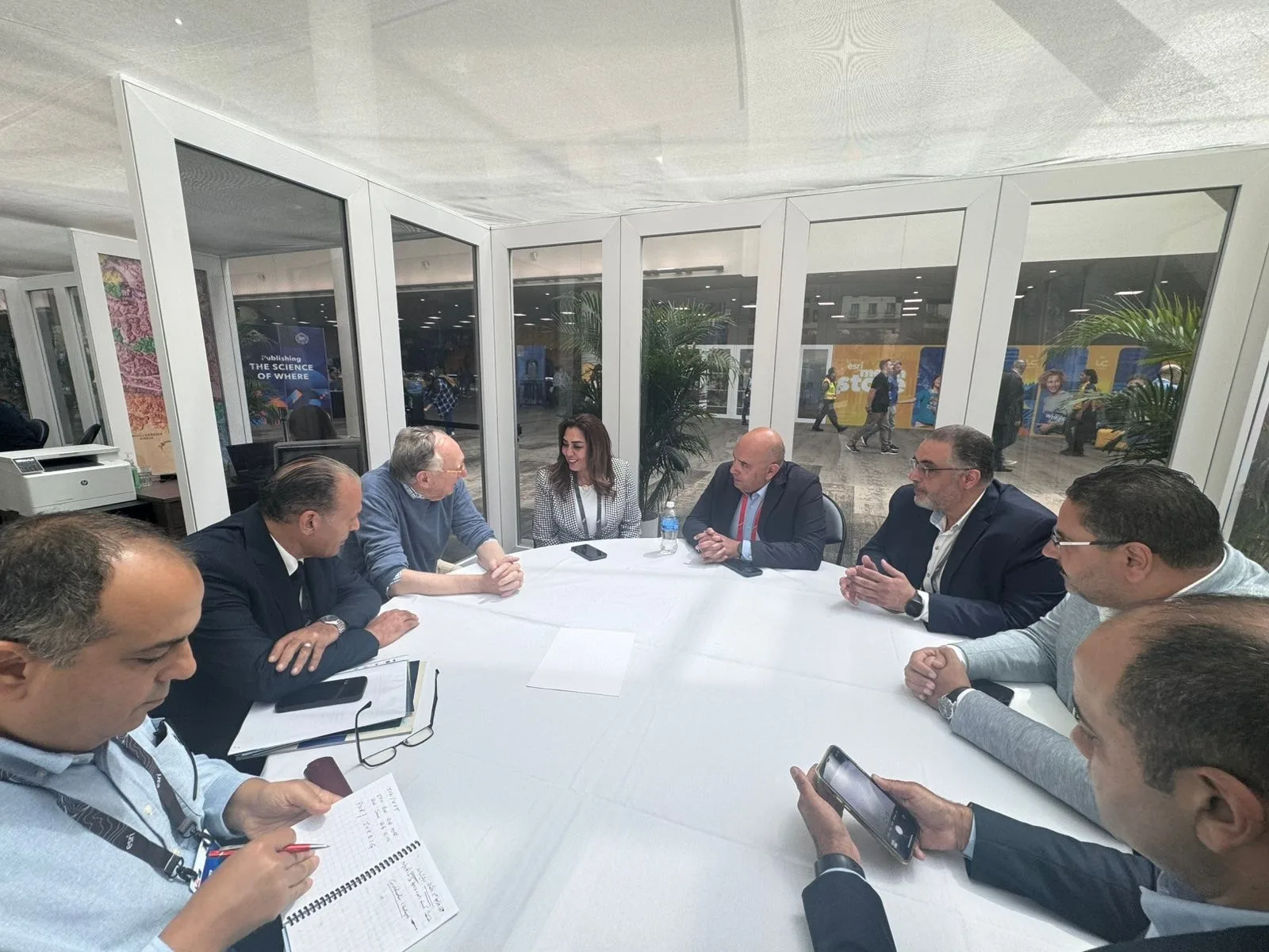 وزيرة التنمية المحلية تتناول التعاون المشترك مع شركة إزري العالمية وزيرة التنمية المحلية تتناول التعاون المشترك مع شركة إزري العالمية