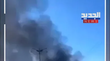 إحراق إطارات لعرقلة حركة الطائرات.. هكذا كانت الصورة في السويداء (فيديو)