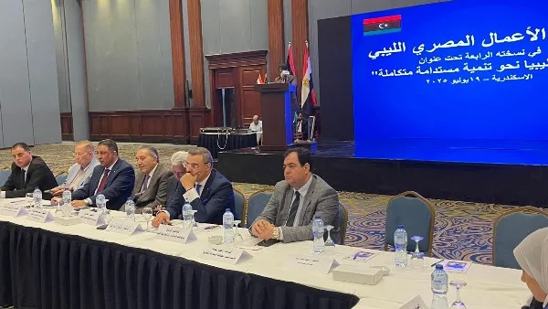 أشرف صالح: نسعى لتحويل مصر إلى محور رئيسي للاستثمار الليبي الدولي