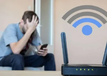 هيئة تنظيم الاتصالات تُجيز منح تعويضات إضافية لعملاء الإنترنت الثابت.. زيادة بنسبة 50% هيئة تنظيم الاتصالات تُجيز منح تعويضات إضافية لعملاء الإنترنت الثابت.. زيادة بنسبة 50%