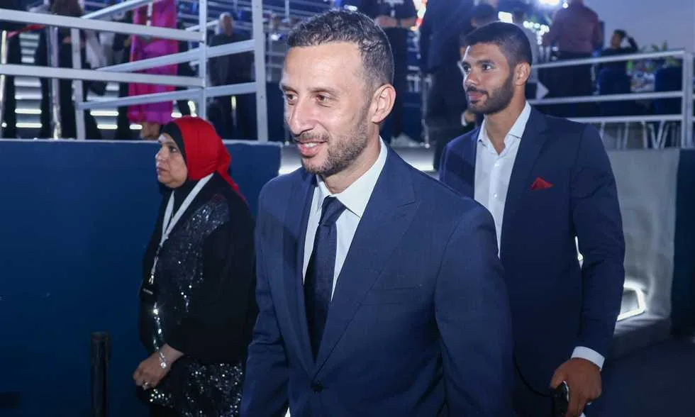 الأهلي يُعلن مغادرة أمير توفيق شركة كرة القدم الأهلي يُعلن مغادرة أمير توفيق شركة كرة القدم
