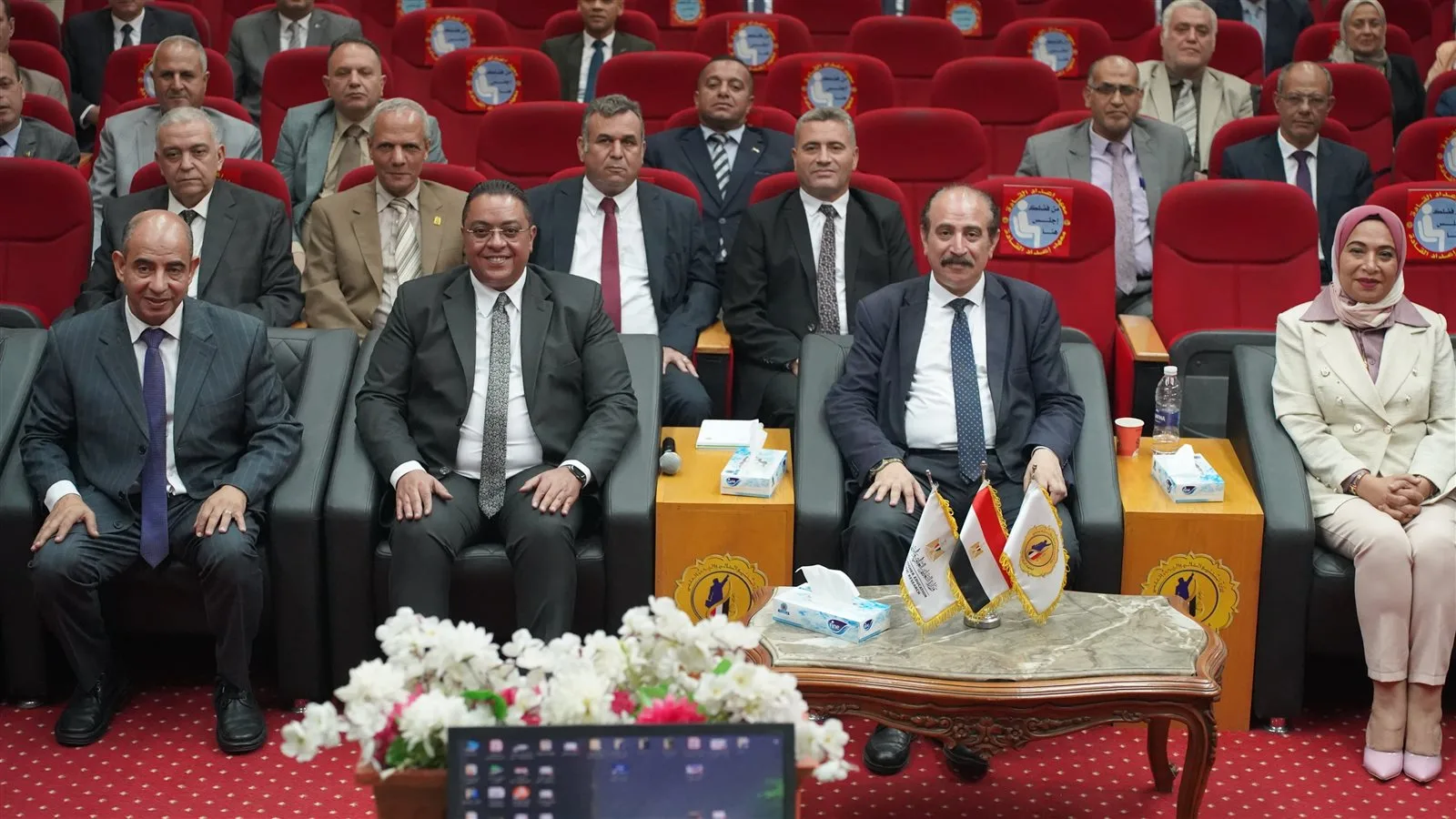 ختام البرنامج التدريبي المكثف للمرشحين لمنصب نائب رئيس الجامعة ضمن مبادرة ‘تأهيل القادة’
